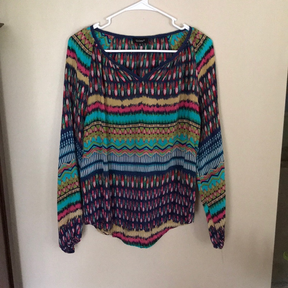 Cuffed long sleeve patterned shirt